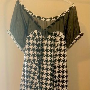 NWT Plus Size Torrid Houndstooth Dress